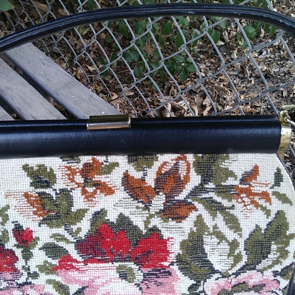 Vintage needlepoint / tapestry handbag - Picture 3 of 6